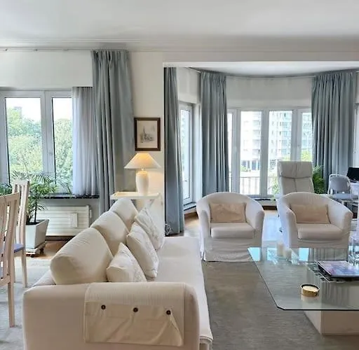 Cosy & Spacious Apartment